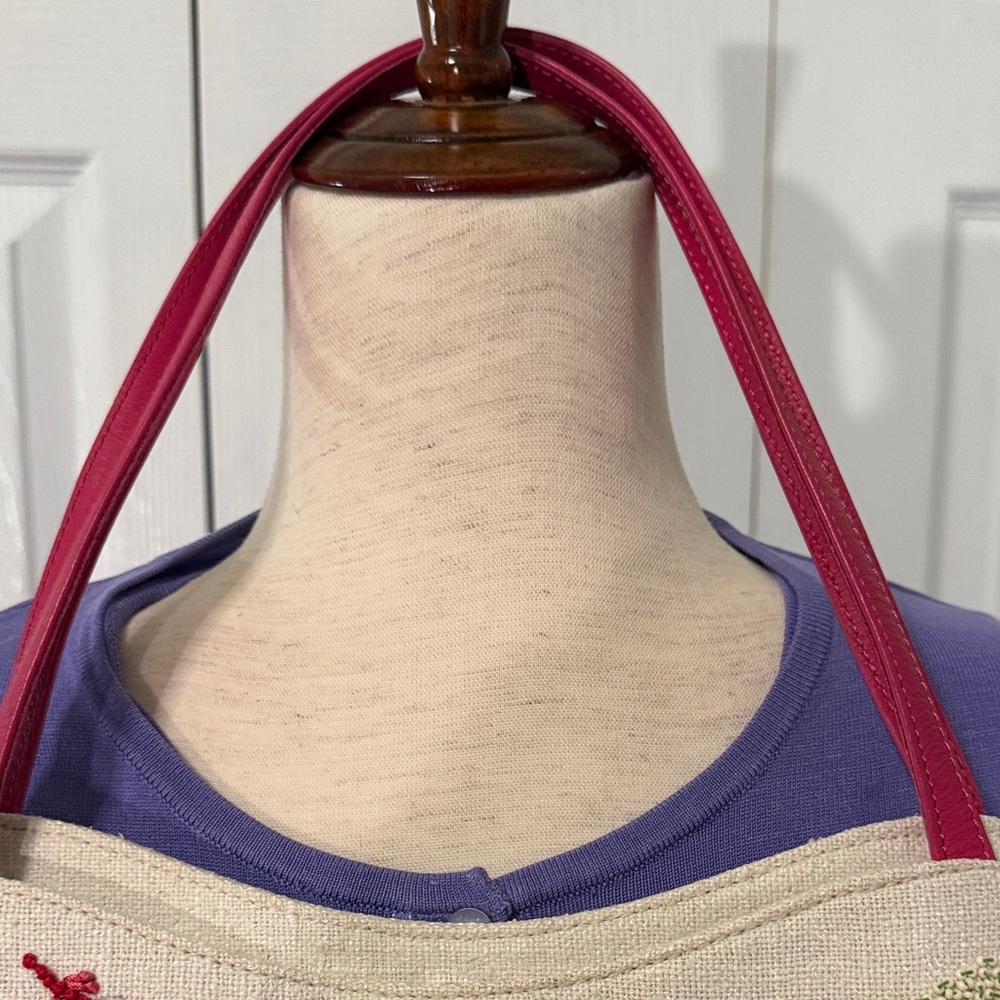 NWT ETRO Milano Floral Embroidered Cream and Red Women's Shoulder Bag - Picture 3 of 11